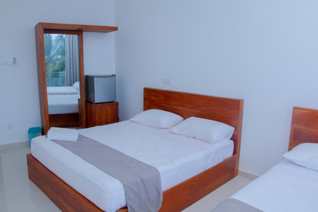 טנגלה Marakolliya Beach Resort מראה חיצוני תמונה