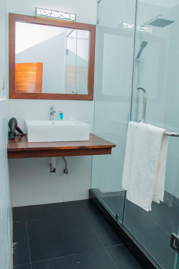 טנגלה Marakolliya Beach Resort מראה חיצוני תמונה
