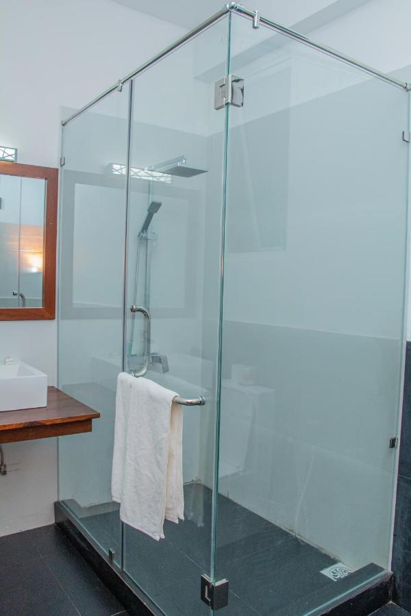 טנגלה Marakolliya Beach Resort מראה חיצוני תמונה